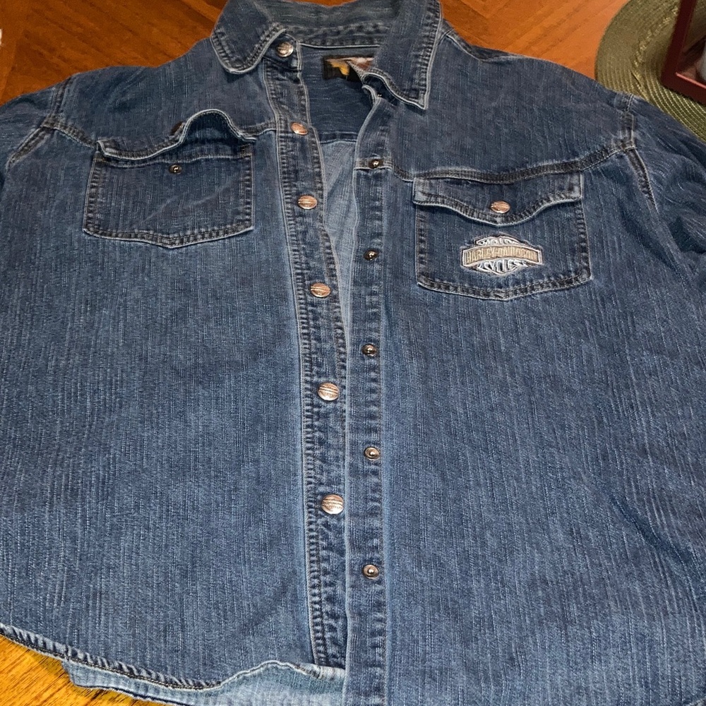 New….Harley-Davidson Blue Denim Shirt with Logo